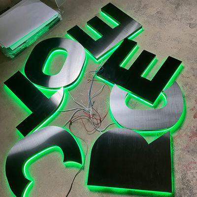 Wandmontage met metalen achtergrondverlichtingsbord voor aangepast 3D LED-aluminiumbrieflicht