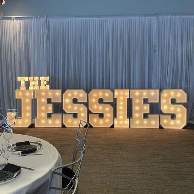 Roestvrij staal LED Marquee Liefdesbrieven voor bruiloft Decoratie lichten Perfecte toevoeging