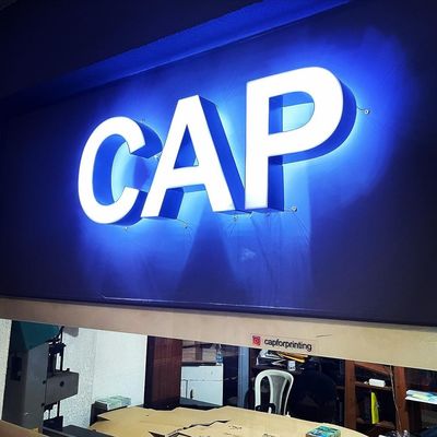50000 uur werken Levenslang Opvallend 3D LED Hars Acryl Coffee Shop Winkelbord