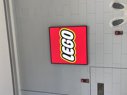 12V Input Voltage LED Acryl Reclame Lichtscherm voor buitenborden en promotie