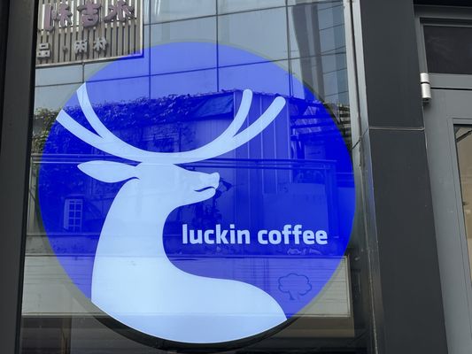 Gepersonaliseerd 3D-briefbord LED acryl reclame lichtdoos voor buitenplaat