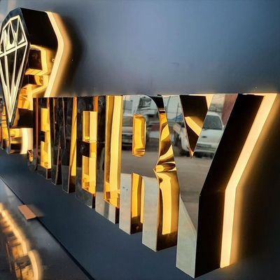LED-modules verlichten custom letters en logo's van roestvrij staal