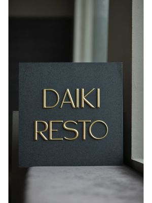 Metalen logo's voor buiten Duurzame ronde afgedrukte platen voor kunstgalerijen Graverplaat