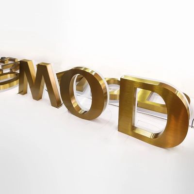 Kleine letters Logo 3D Acrylische zakelijke borden voor kantoor en winkel 12V Invoerspanning