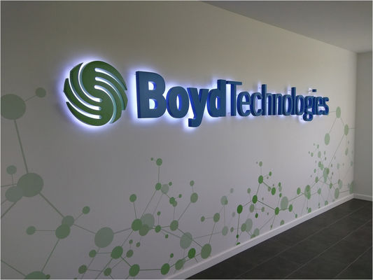 Acryl-elektronisch verlicht bord Custom 3D metaal logo LED achtergrondverlicht bord voor ziekenhuizen