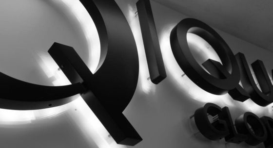 Custom laser cutting 3D Metal titanium wand logo tekens voor wandmontage